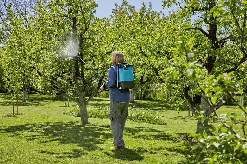 Gardena Backpack Sprayer 12L